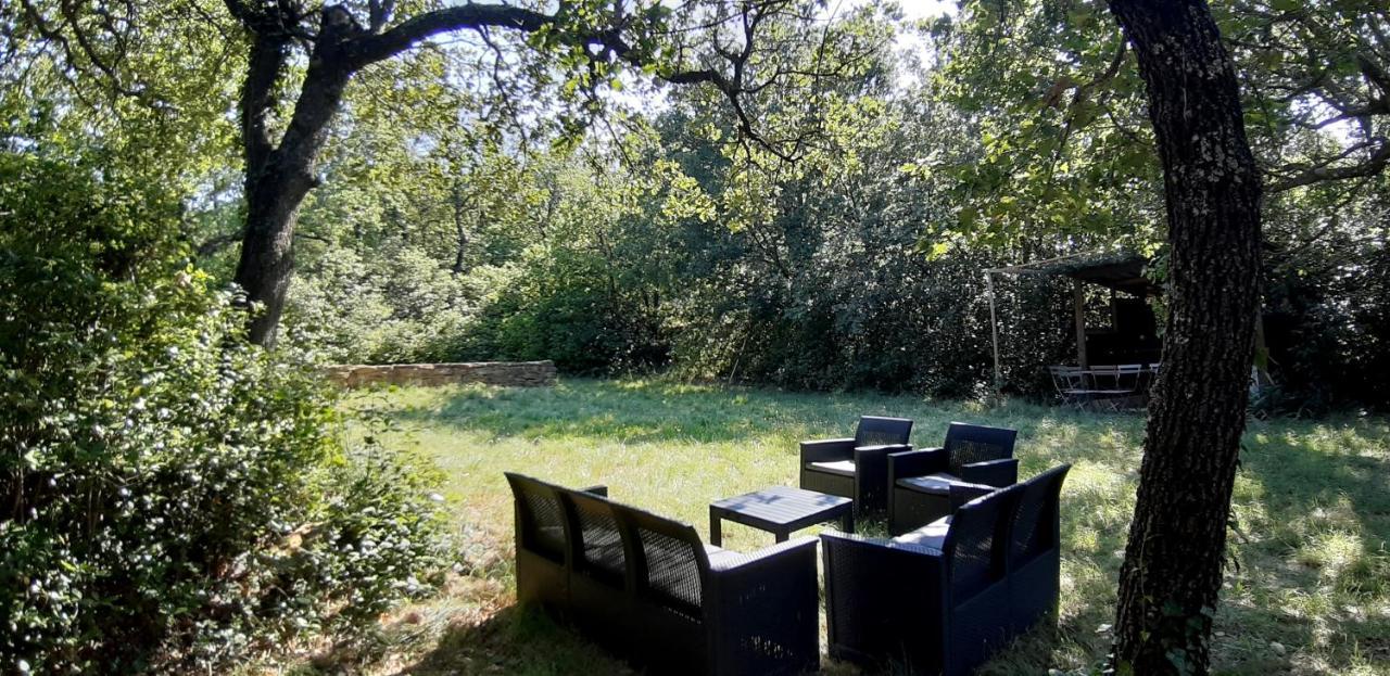 Les Lilas Des Chenes Piolenc Exteriör bild