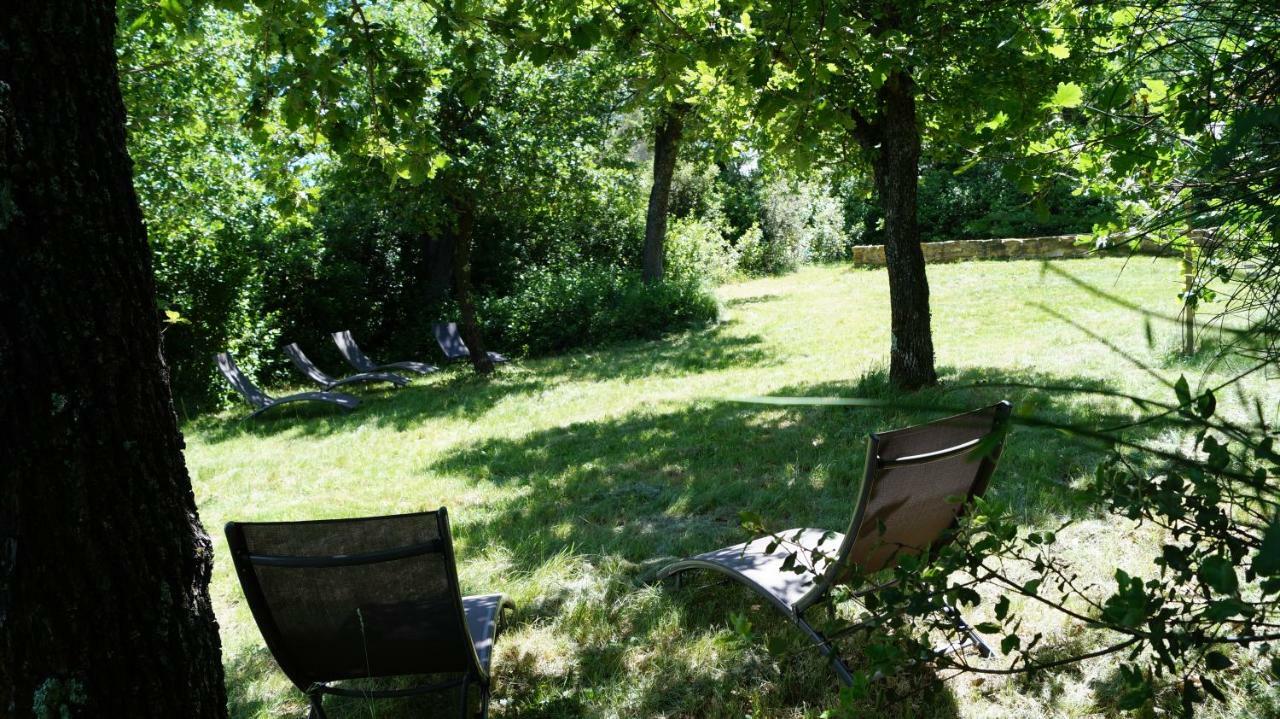 Les Lilas Des Chenes Piolenc Exteriör bild